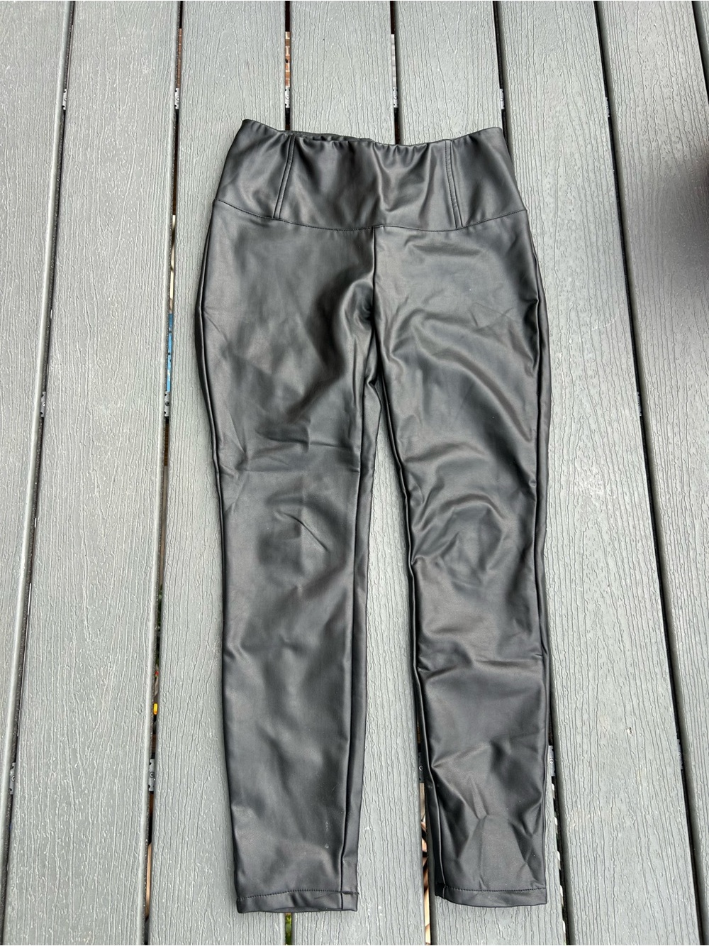 Badgley Mischka‎ faux leather pants